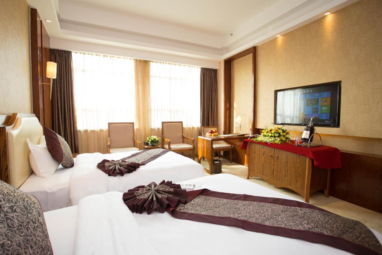 Hong Van Grand Hotel Mong Cai Buitenkant foto