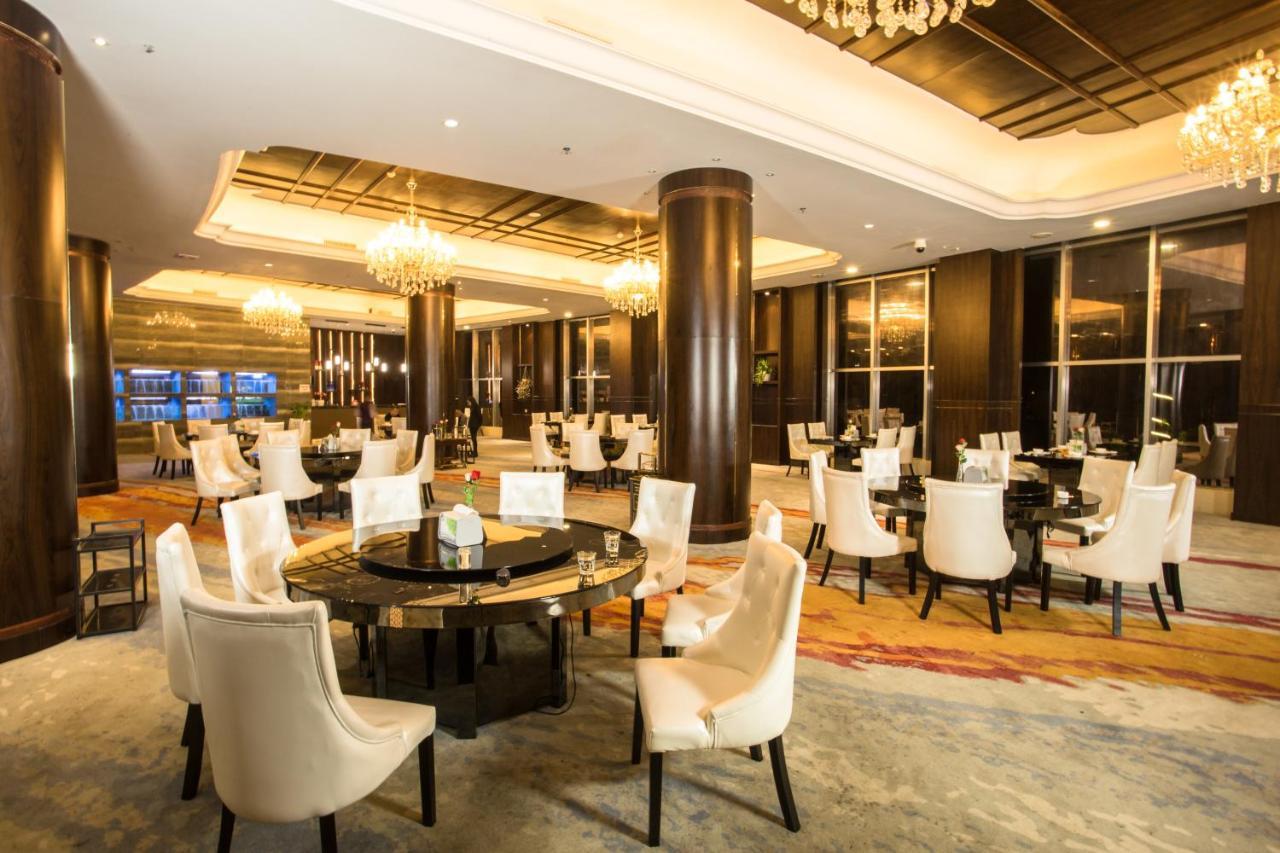 Hong Van Grand Hotel Mong Cai Buitenkant foto